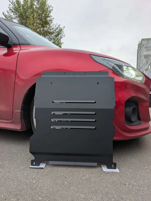 Пыльник двигателя Suzuki Swift Sport zc33s